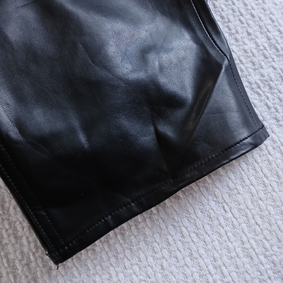 A&F ♡ faux leather black jeans 32 / 14 90s straight ultra high rise abercrombie - Picture 5 of 12